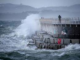 If you live in a tsunami notification zone and a tsunami warning is issued, the warning will be broadcast across television, radio and compatible mobile devices through alert ready. No Tsunami Threat To B C After 7 5 Magnitude Earthquake Hits Alaska Updated