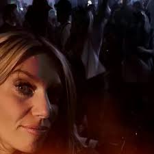 What type of currency is used to buy metro tickets in Washington, DC?