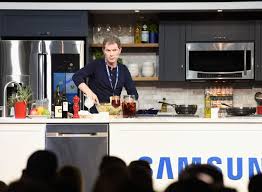 Bobby Flay Supostamente Deixou A Food Network Por Causa Do Cheque De Pagamento De Guy Fieri Celebrity Land Brasil