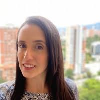 200+ perfiles de «Blair»