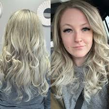 Sometimes all you need is to be blonde AF 😍😉 It had been a hot minute  since my beautiful guest (who us also my fabulous nail artist) had her last  blonding session,