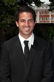 Cesc fabregas i daniella semaan imaju petoro djece (dvoje iz njenog prvog braka), ali tek u karanteni su doživjeli da su stalno skupa. File Cesc Fabregas 2011 Jpg Wikimedia Commons