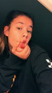 Emily in Paris Olivia Thompson