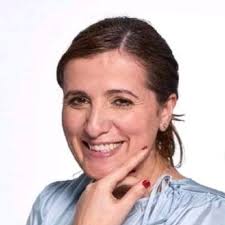 Rose Travers sur LinkedIn : J'ai le plaisir de vous annoncer que j'occupe  désormais le poste de Visual…