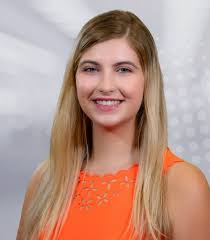 Christi Williamson's Instagram, Twitter & Facebook