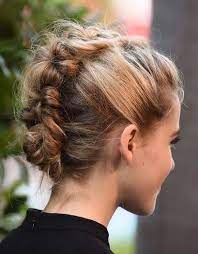 25 Coiffures De Fete Qui Changent Du Chignon Coiffure Coiffure Soiree Et Cheveux