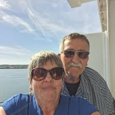 Hi all quick question little shops