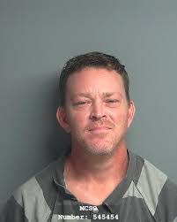 Stephen Kinser's Instagram, Twitter & Facebook