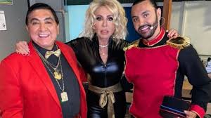 Pedro castillo saluda a sus seguidores, este miércoles. La Tienen Trabajando De A Gratis Laura Bozzo No Recibe Pago Por Participar En Concurso Del Programa Hoy Linea Directa