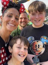 Is Jollywood Nights better than Very Merry Christmas Party at Walt Disney  World?