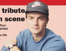 Le Tour tribute at crash scene