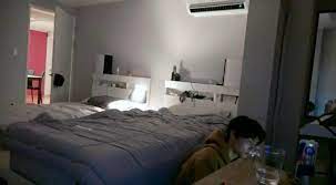 Zoom Background Johnny Ruangan Studio Ide Kamar Tidur Ruangan