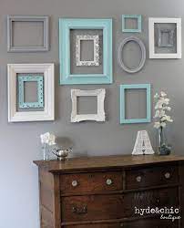 13 Consigli Per Decorare Il Muro Della Casa Shabby Chic Arredamento Provenzale Como Shabby Chic Arredamento Cornici Cornici Shabby Chic