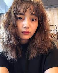 川口春奈のソバージュヘアが可愛い 新鮮 似合ってる と反響 モデルプレス ソバージュ ショートヘア 可愛い 女性モデル