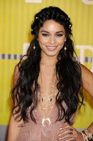 The endless variations that can be styled with the basic bob, allows vanessa hudgens to look fabulous in the curled out design. 22 Stylish And Super Easy Hairstyles For Naturally Curly Hair