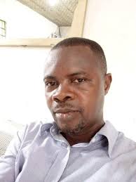 One bedroom flat fence with borehole available.. Location. By Walk over 8  miles calabar.. Price.. #300k Call. 08133594054