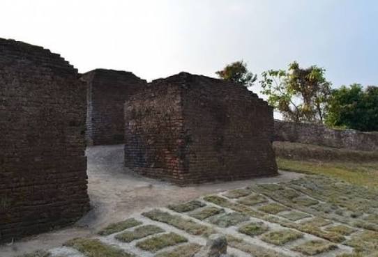 Ita Fort in Itanagar town, is one of the most important historical sites in the state of Arunachal Pradesh, India. The name literally means “Fort of bricks”( brick being called “Ita” in