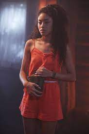 Paulina Singer Dead Of Summer All The Young Dudes Woman Face
