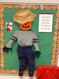 The Little Old Lady Who Wasn T Afraid Of Anything Bulletin Board Halloween Kindergarten Preschool Classroom Old Women