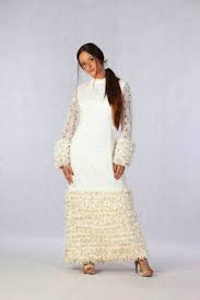Abito da sposa corto in stile retrò con corpetto in pizzo, accentuato da fascia staccabile. Abito Da Sposa Vintage Archivi Vintachic