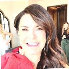 Dori Dutton's Instagram, Twitter & Facebook