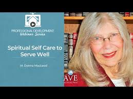 Donna Macleod's Instagram, Twitter & Facebook