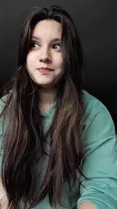 Sara Spatz's Instagram, Twitter & Facebook