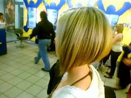 Carre Plongeant Cheveux Fins Visage Rond Coiffure Et Coloration Forum Beaute Carre Plongeant Cheveux Fins Carre Plongeant Cheveux Carre Plongeant Degrade Cheveux Fins