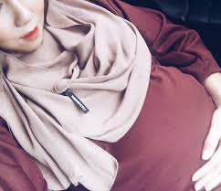Namun, ada satu perkara yang mengganggu fikiran sebab kami suami isteri tinggal. Hamil Trimester Pertama Cabaran Alahan Tips Semasa Mengandung Aida Sue