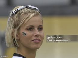 Offensive tackle Rodrick Thomas of the Tulsa Golden Hurricane seeks... News  Photo