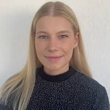 Kristin Thomsen's Instagram, Twitter & Facebook