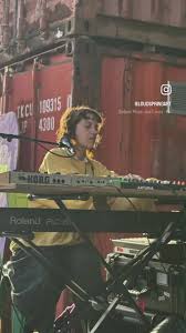 A hypnotic moment, golden hour and dreamy tunes by #salamirosejoelouis at  our last event. 💛 Thanks to Eternal Now for the curation 🙏 Next Ecofest,  is June 15, 4pm. RSVP