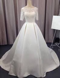 Bei très chic können sie aus sechs kollektionen auswählen. Eng Anliegende Brautkleider Im Online Verkauf Dresstells Com