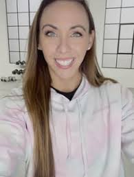 Sydney Cummings Houdyshell