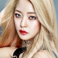 OLENS Russian Velvet Gray gives wearer both subtle and vibrant colours