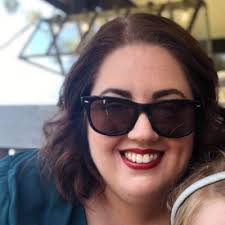 Kellie Jewell's Instagram, Twitter & Facebook