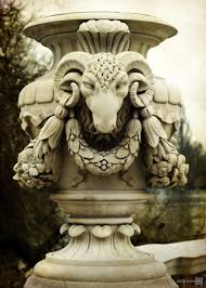 Pin On Carving Sculpture