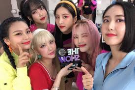 Yeseul jang, hyunhee lim director of photography : Watch Gfriend Wins With Mago On The Show Performances By Ab6ix Woodz Momoland And More Soompi