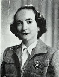 Delia Parrish's Instagram, Twitter & Facebook