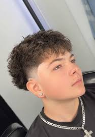 Low Taper Fade with Texture Fringe in Everett