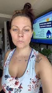 Tara Cleland's Instagram, Twitter & Facebook