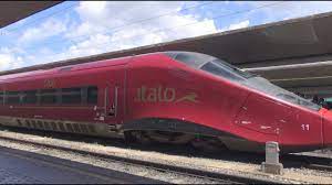 Italo ist ein hochgeschwindigkeitszug, der von nuovo trasporto viaggiaton (ntv) betrieben wird. Attenzione Treni In Transito Firenze Rifredi Zug Trainfart Train Youtube