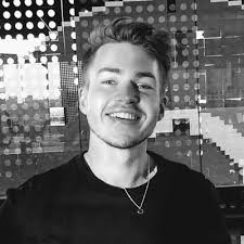 Alistair Thomson (@alistairthoms)