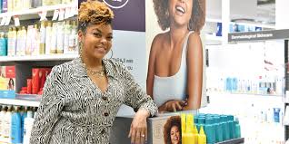 Henson hairstyles highlight the natural beauty of the talented actress. Tresses In Need Of Tlc You Re Gonna Love This New Target Exclusive Haircare Brand From Taraji P Henson