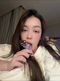 ความน่าสนใจของจาน่า: ไลฟ์กับสัมภาษณ์ใหม่