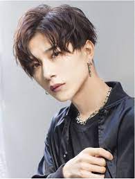 akros センターパート ツーブロック l021622650 アクロス akros のヘアカタログ ホットペッパービューティー アジアの男性のヘアスタイル 髪色 メンズ 男性の髪