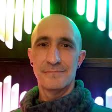 Manuel Barrio's Instagram, Twitter & Facebook