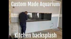 For a kitchen, wallpaper can perform many roles. Aquaprofessional