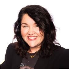 Lisa Dutcher's Instagram, Twitter & Facebook