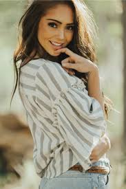 Something Simple Stripe Top Photography Poses Simple Stripe Top Photography Poses Women Senior Girl Photography Photoshoot Poses